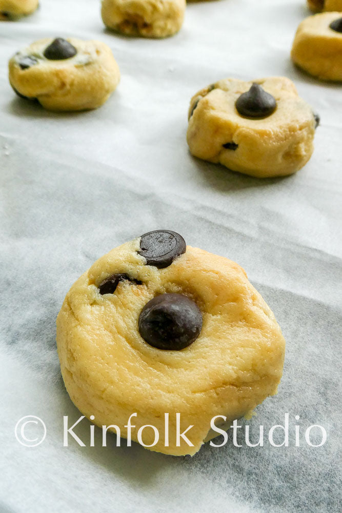 Easy Chocolate Chip Cookies (Semi Exclusive 1 of 3 sets, 37 Images)