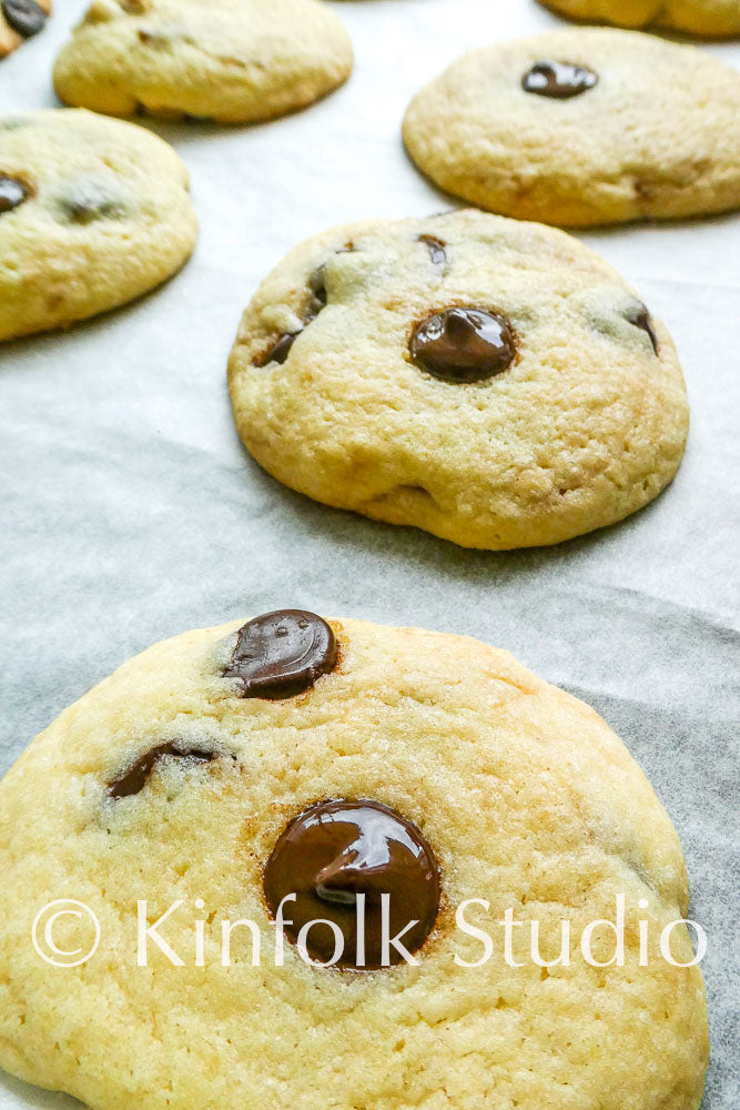 Easy Chocolate Chip Cookies (Semi Exclusive 1 of 3 sets, 37 Images)