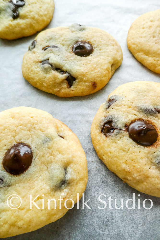 Easy Chocolate Chip Cookies (Semi Exclusive 1 of 3 sets, 37 Images)