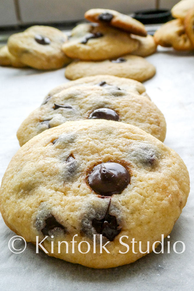 Easy Chocolate Chip Cookies (Semi Exclusive 1 of 3 sets, 37 Images)