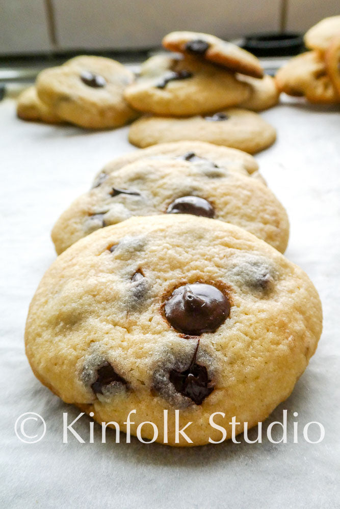 Easy Chocolate Chip Cookies (Semi Exclusive 1 of 3 sets, 37 Images)