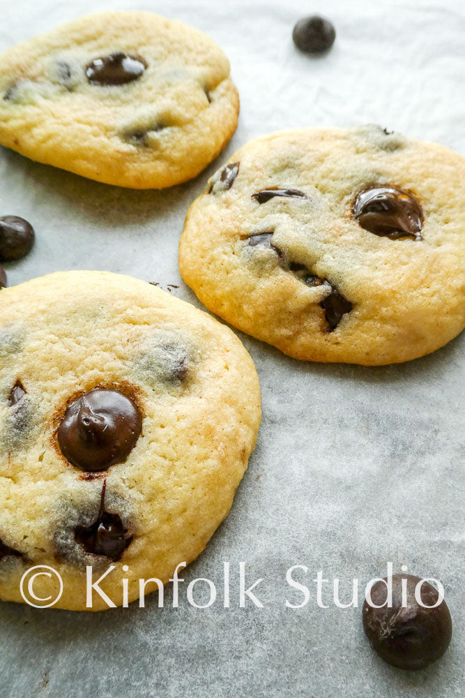 Easy Chocolate Chip Cookies (Semi Exclusive 1 of 3 sets, 37 Images)